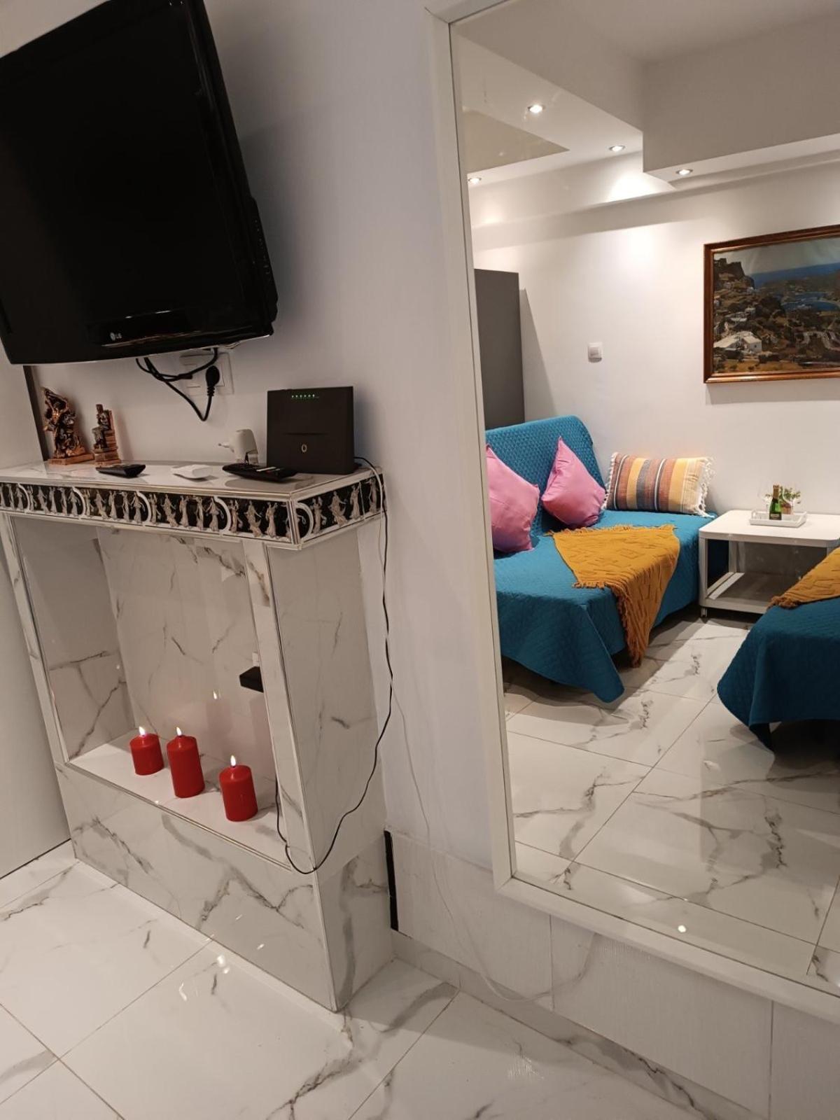 Giannis Apartment Atenas Exterior foto